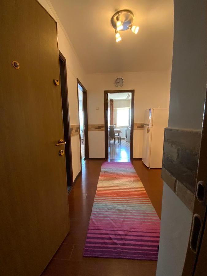 Le Garcon De Adi-Cosy,Quiet,Spatious Studio Bucharest Luaran gambar